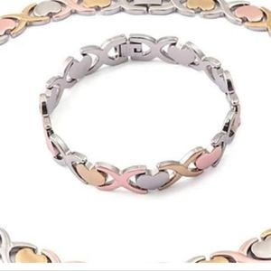 Necklace and bracelet set